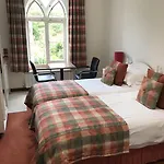 Undercliff Gasthof Trinity