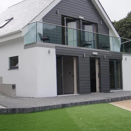 Undercliff Πανσιόν 4*