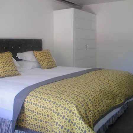 Undercliff Πανσιόν Trinity