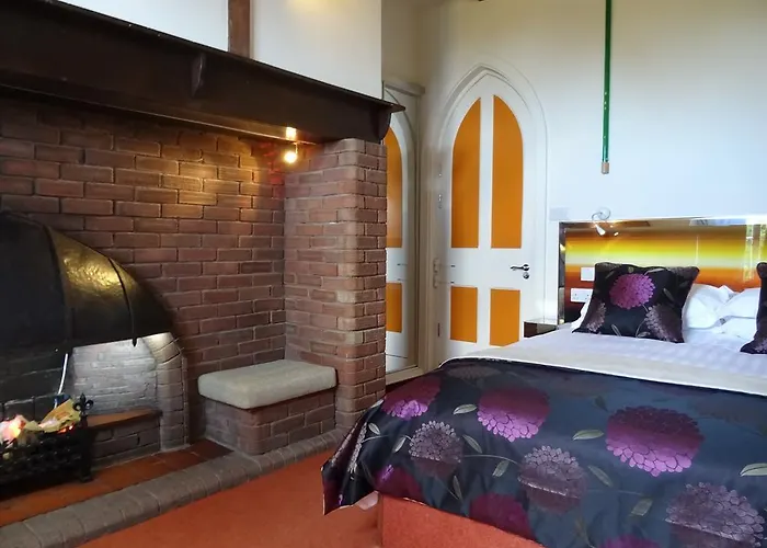 Undercliff Guest house Trinity