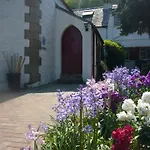 Undercliff 4* Trinity