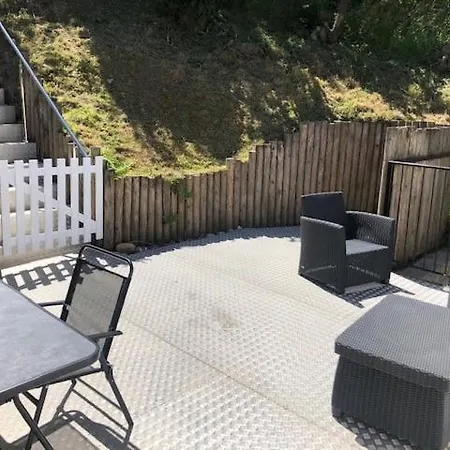 בית הארחה Undercliff