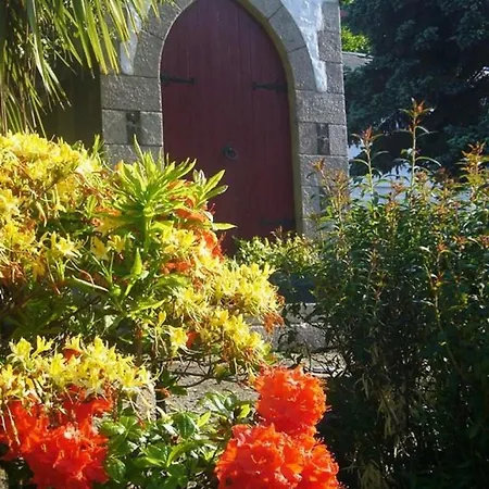 Undercliff 4* Trinity