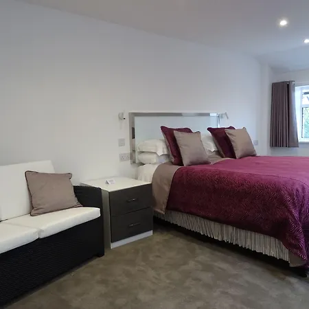 Undercliff בית הארחה Trinity