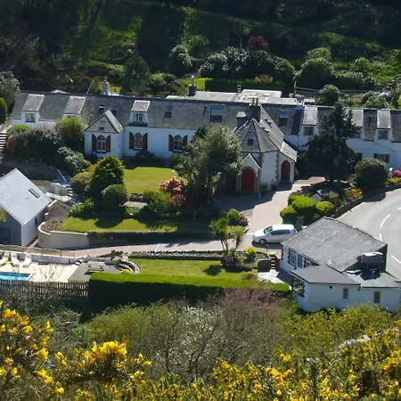 בית הארחה Undercliff 4*