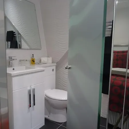 בית הארחה Undercliff Trinity