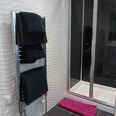 בית הארחה Undercliff 4*